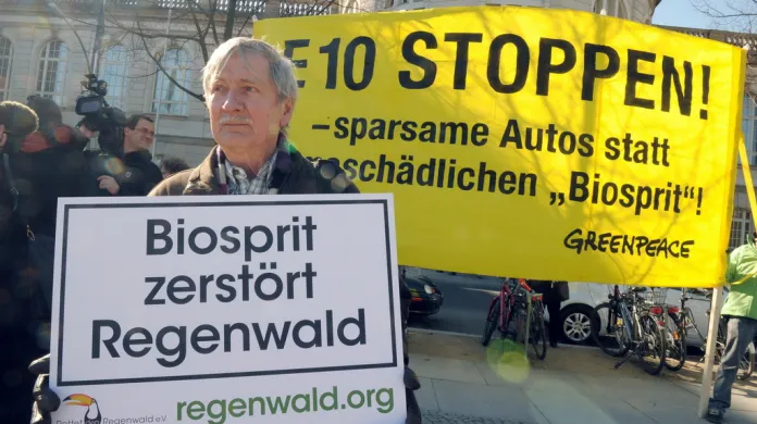 Německý protest proti biobenzinu