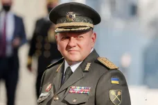 Ukrajinský velitel Zalužnyj zavítal na Twitter. Vojáci ho mají za hrdinu