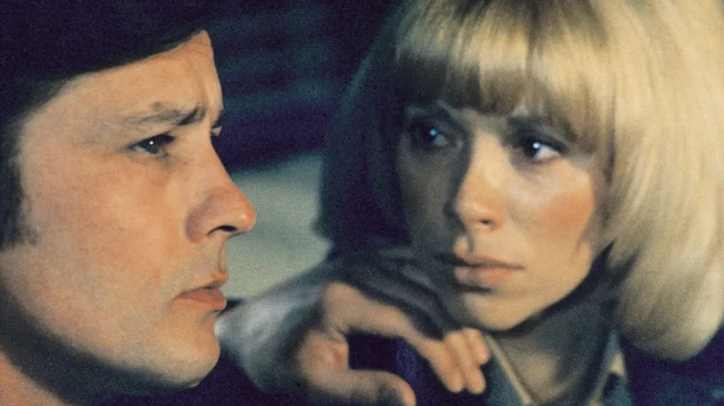 Ledová ňadra (1974, režie: Georges Lautner)