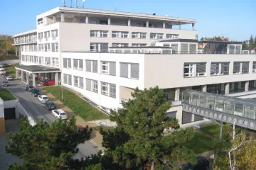 Masarykův onkologický ústav stojí nad Brnem už devadesát let