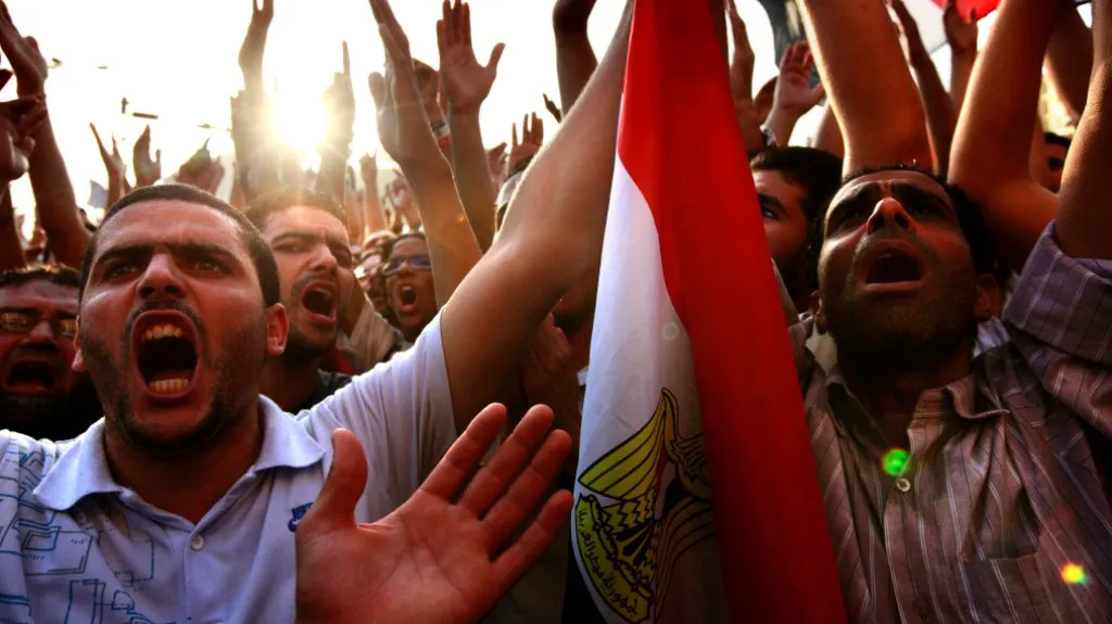 Rozzlobení Egypťané
