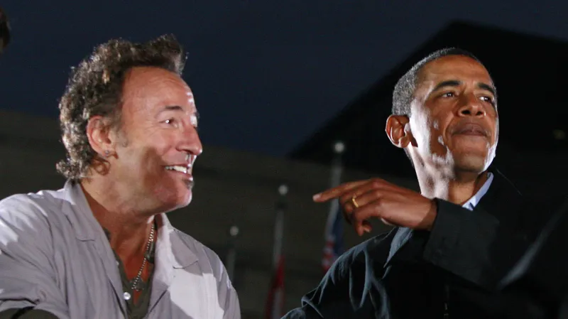 Bruce Springsteen a Barack Obama při volební kampani v roce 2008