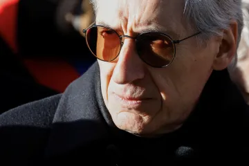 „Smích je hlavní nepřítel diktátorů,“ říká šéfredaktor časopisu Charlie Hebdo