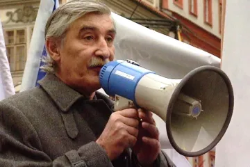 ODS vyzývá koalici: Nehazardujte kvůli Bátorovi s vládou