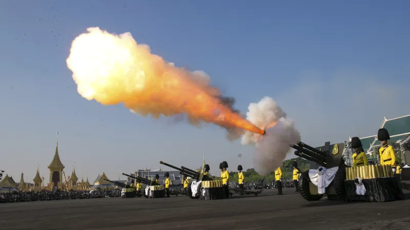 Slavnostní kremace thajského krále