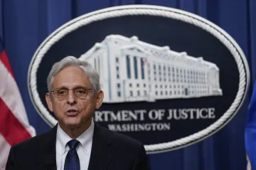 Rozhodnutí žádat o prohlídku Trumpovy rezidence schválil přímo ministr spravedlnosti