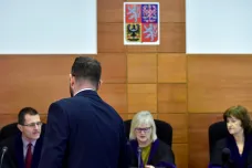 Petržílek dostal odškodné 930 tisíc za stíhání v kauze Béma a Janouška. U soudu chce ještě 2,6 milionu