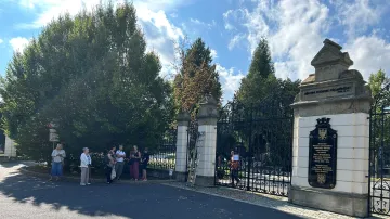 Uzavřený hřbitov v Olomouci-Neředíně