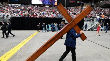 Poslední rozloučení s Charliem Kirkem