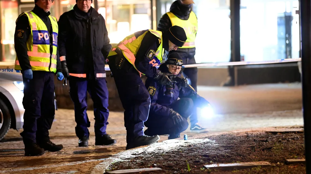 Švédská policie zkoumá místo činu