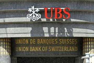 Francouzský soud dramaticky snížil bance UBS pokutu za pomoc s daňovými úniky