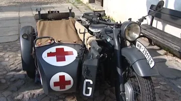 Válečný zdravotnický motocykl