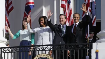 Americký prezidentský pár přivítal britský premiérský pár