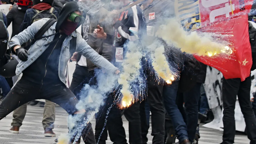 Protesty v Paříži