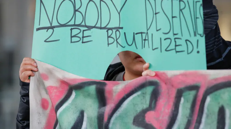 Protest proti brutalitě United Airlines