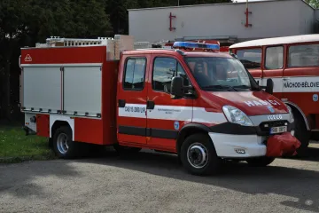 Dobrovolní hasiči z Náchoda - Bělovse mají nové auto