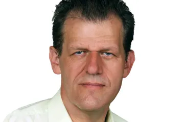 Senátorem za Cheb se stal Plevný za STAN. Porazil Brožovou Lampertovou z ANO