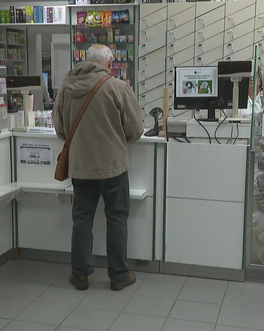 Komora kvůli ubývajícím venkovským lékárnám žádá systémovou změnu