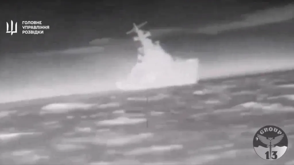 Snímek údajně zachycuje naklánějící se loď Ivanovec
