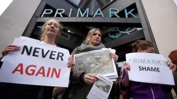 Protest před sídlem firmy Primark