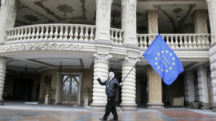Proevropské symboly zavládly v opuštěné rezidenci Janukovyče