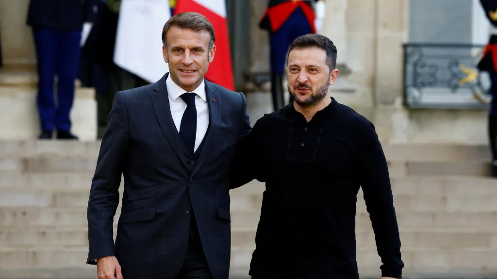 Emmanuel Macron a Volodymyr Zelenskyj