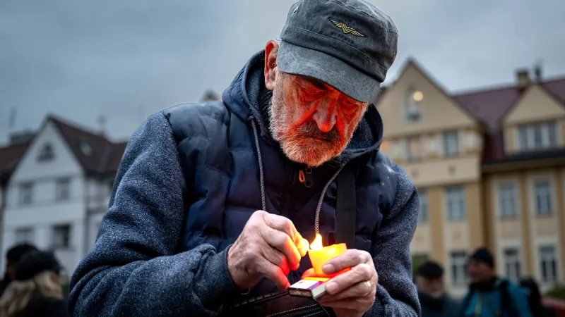 Vzpomínková akce k 35. výročí sametové revoluce – Srdce pro Václava Havla, Hradec Králové
