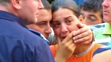 Příbuzní obětí výbuchu v bukurešťské porodnici