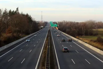 Nic místo čtyř set milionů korun? Programátoři chtějí udělat systém dálničních známek zdarma