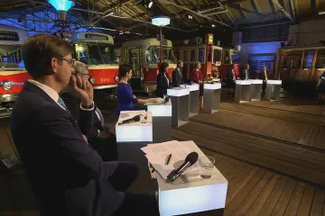 Výstavba dálnic musí zrychlit, shodují se politici. Panují obavy, aby potíže jako s nimi nebyly i s vysokorychlostními tratěmi