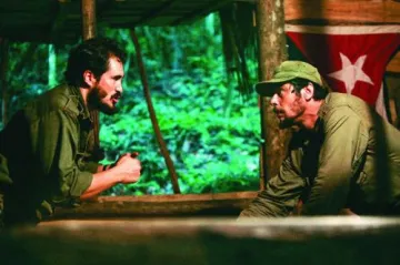 Recenze: „Che Guevara - Revoluce“ - vážně o kubánské revoluci