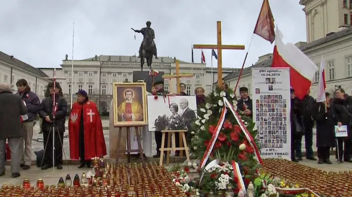 Pieta za oběti letecké tragédie ve Smolensku