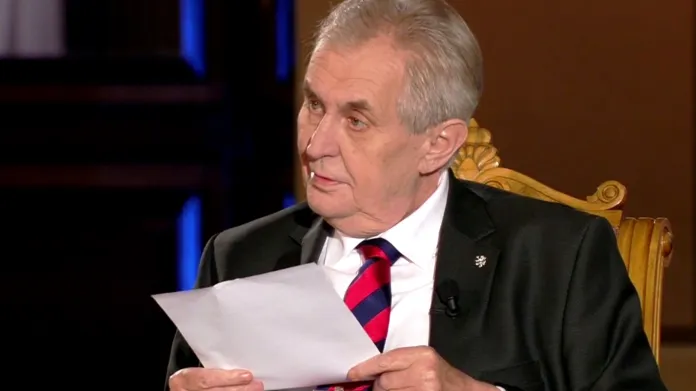 Prezident Miloš Zeman přinesl do předvolební debaty seznam podporovatelů