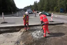 Na dálničním přivaděči u Jihlavy začala přestavba nebezpečné křižovatky. Zavřený je sjezd 112 z Brna