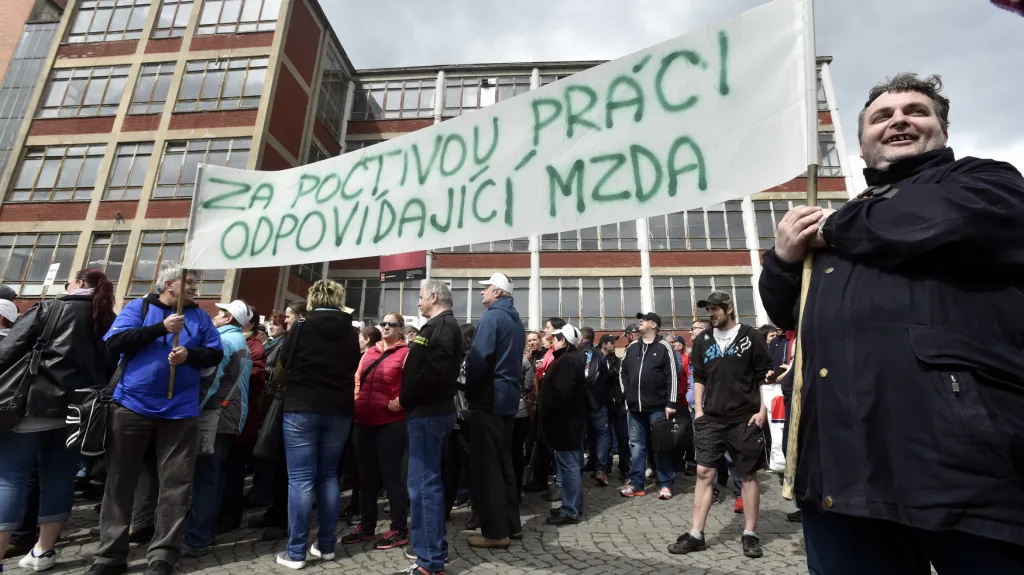Výstražná stávka ve zlínském Mitasu