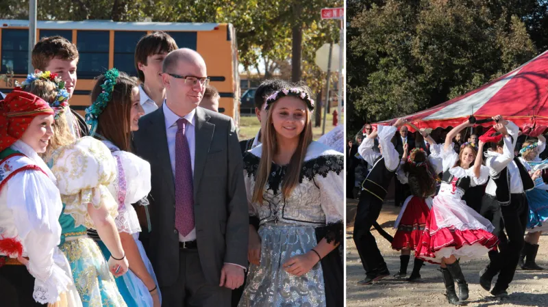 Bohuslava Sobotku uvítali ve Westu zpěvem a tancem v českých krojích