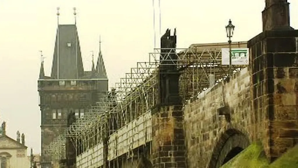 Rekonstrukce Karlova mostu