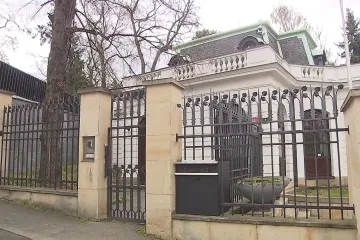 Česko chystá vlastní sankční seznam. Dostanou se na něj ti, kteří pomáhají Putinovu režimu