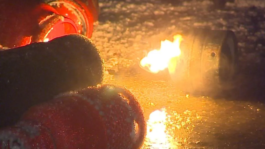 Požár plnírny plynu v Branicích na Písecku