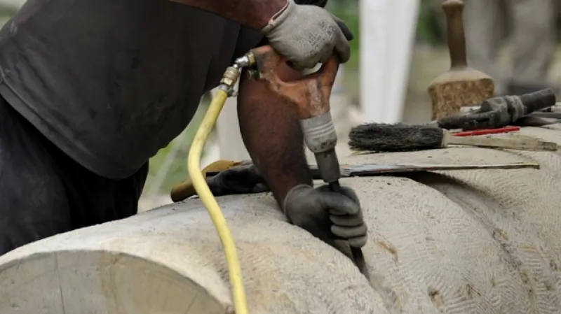 Sochařské sympozium v Hořicích / Bhupat Dudi z Indie