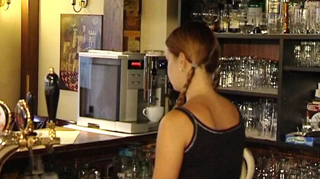 Servírka v restauraci
