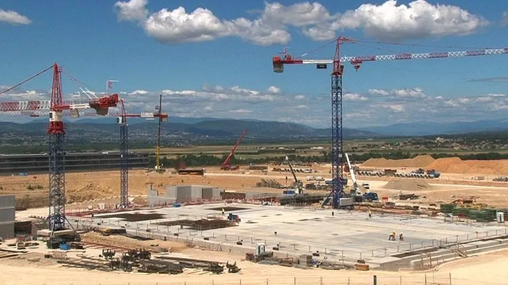 Stavba fúzní elektrárny ve Francii
