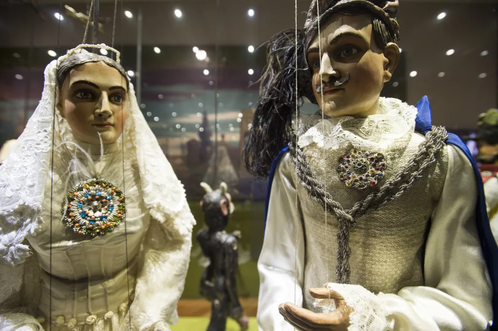 Původně se výstava měla uskutečnit již vloni v červnu, kvůli pandemii koronaviru byla přesunuta na letošek. V rozlehlých sálech Historického muzea Soulu bude otevřena od 4. června do 29. srpna