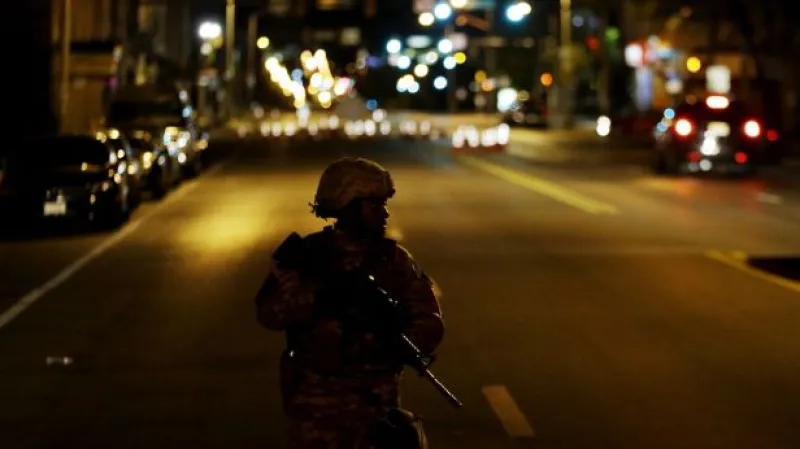 Úterní noc byla v Baltimoru o poznání klidnější