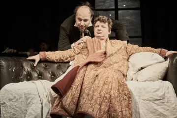 Recenze: Oblomov? Teď, anebo nikdy!