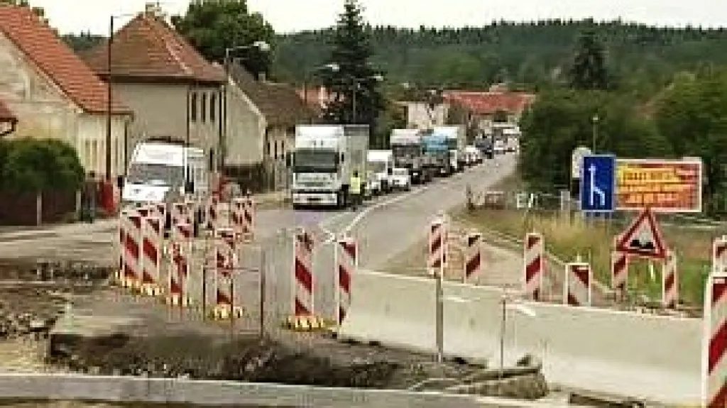 Kolona před stavbou