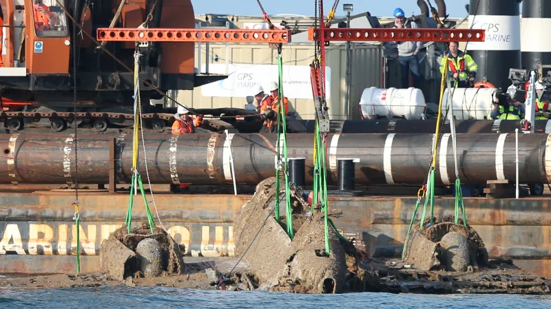 Britové vyzvedli z La Manche německý bombardér