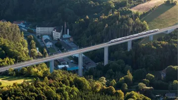 Vizualizace železničního mostu přes řeku Oslavu ve Velkém Meziříčí