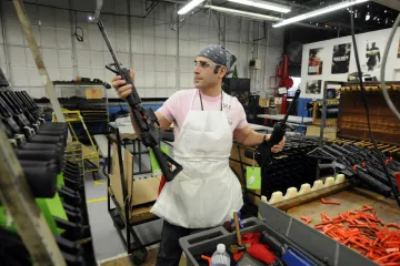 Česká zbrojovka úspěšně dokončila koupi amerického Coltu 