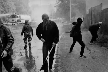 Před čtvrtstoletím se v Praze střetli odpůrci globalizace s policií